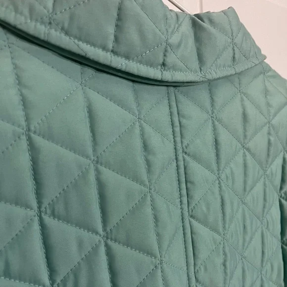 Ann Taylor quilted jacket - Picture 4 of 5